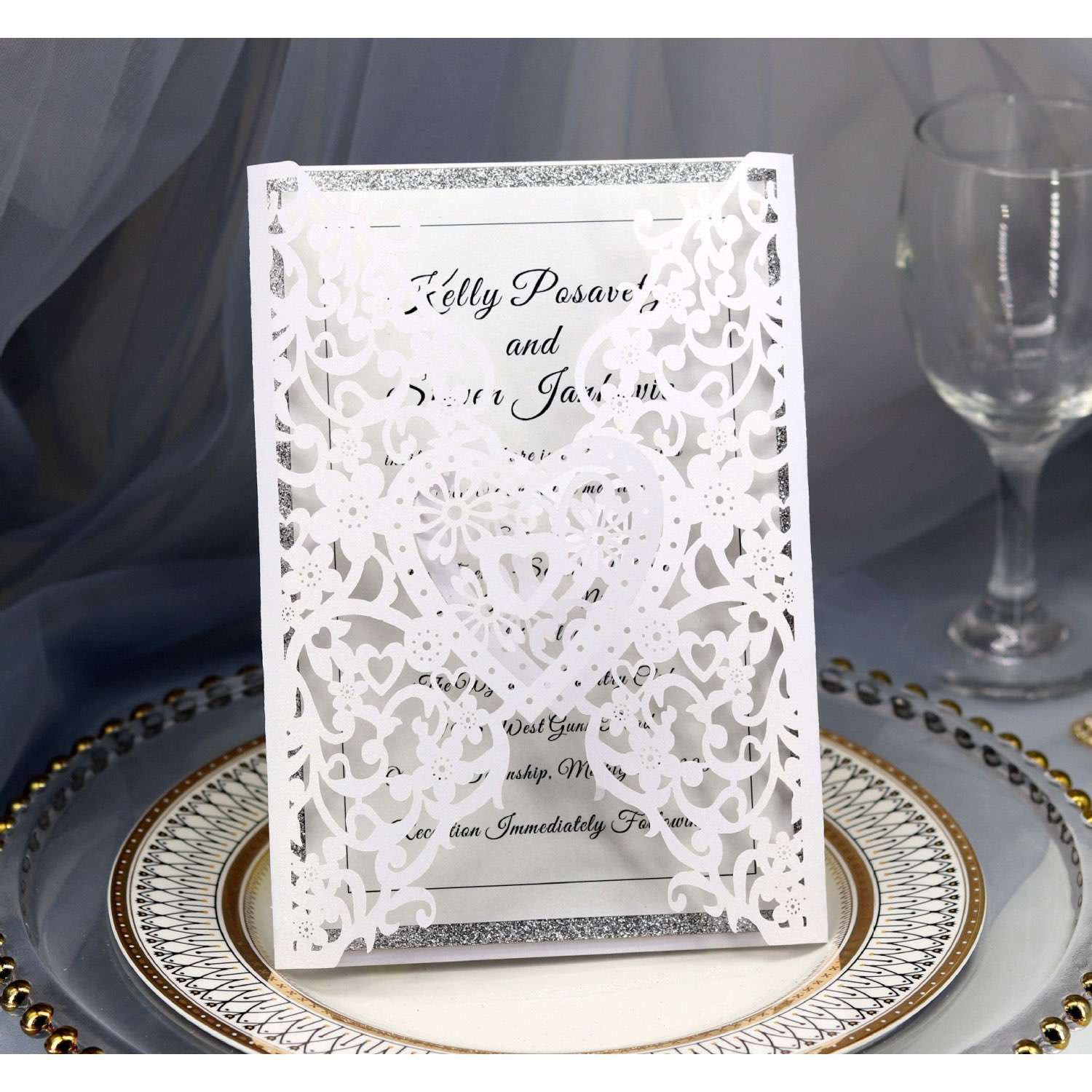 Holiday Greeting Card Wedding Supplies Heart-shaped Invitation Card Laser Invitation